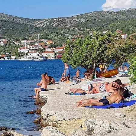 With A Parking Space Vinisce, Trogir - 17062 Apartment