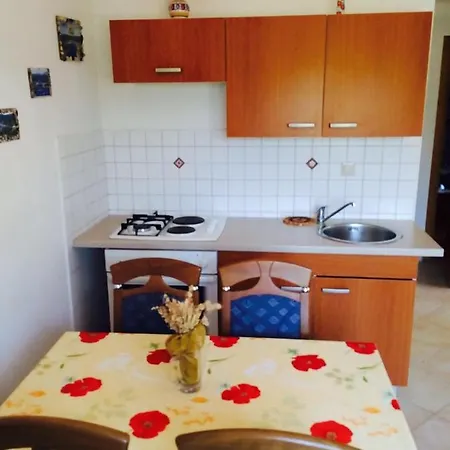 With A Parking Space Vinisce, Trogir - 17062 Apartment *